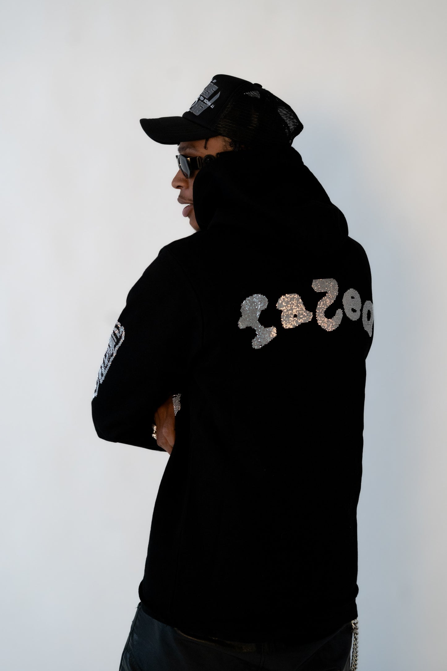 FA2ED EDGE CUT HOODIE BLACK (FW22)